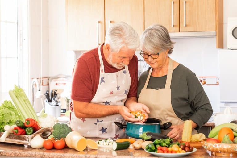 Lire la suite à propos de l’article Alimentation et vieillissement : ce que vous mangez peut influencer votre longévité