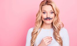 Mettez K.O ce Duvet Moustache : Des Astuces Imparables pour une Peau Douce comme une Rêverie