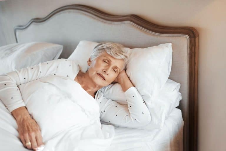 Lire la suite à propos de l’article Le sommeil lent profond pourrait être essentiel pour réduire le risque de démence